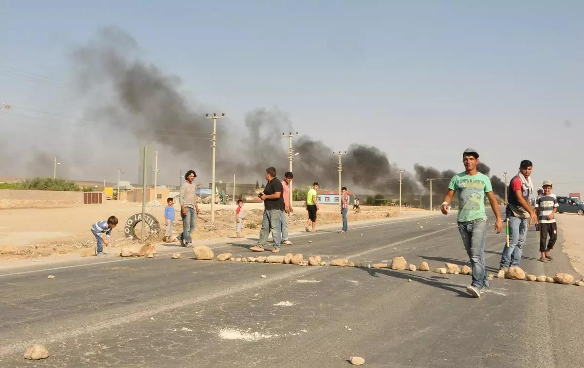 Mardin\'de Elektrik Kesintisi Protestosu