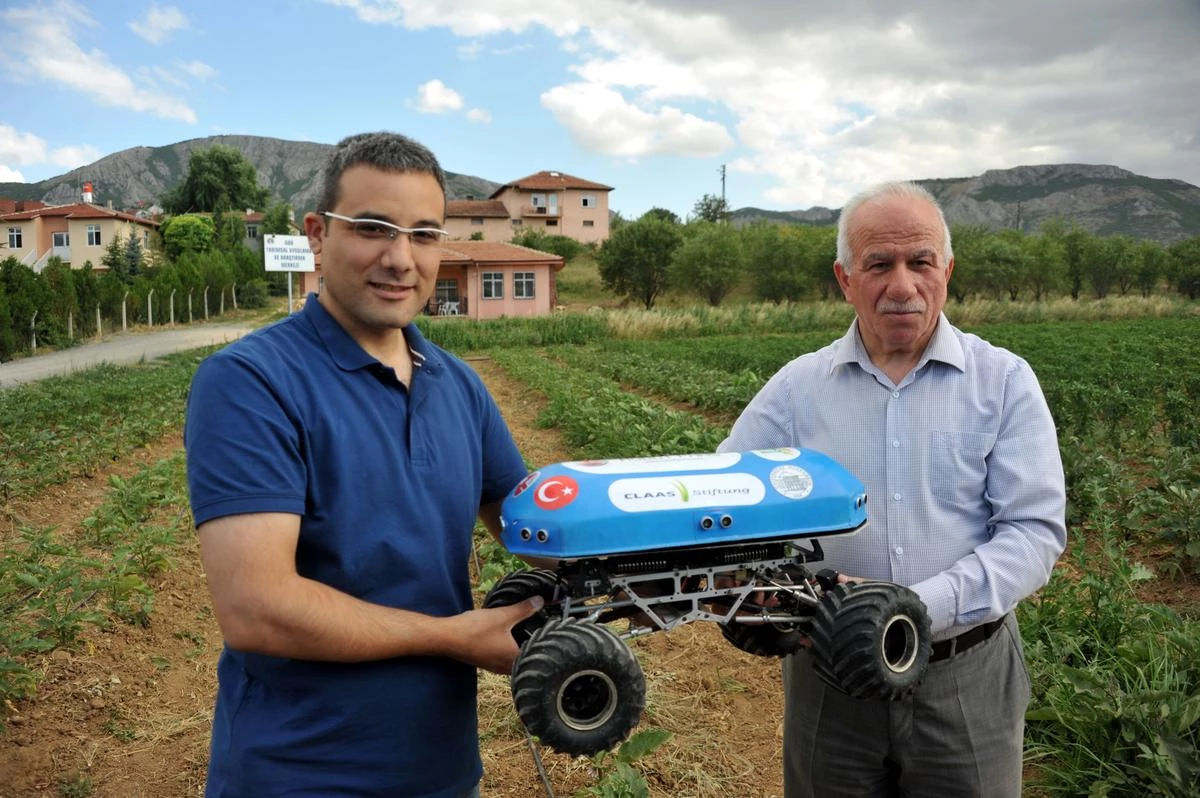 Türk Tasarımı Tarım Robotu