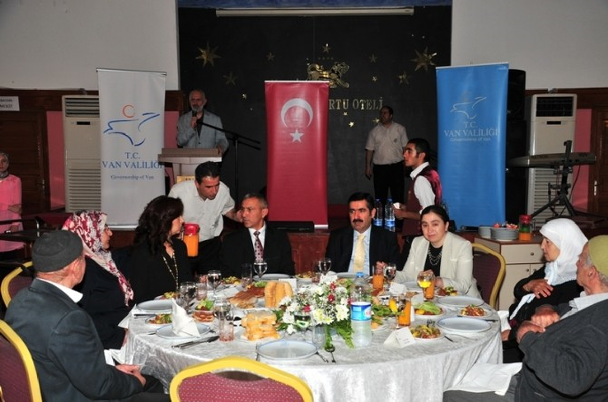Vali Doğan, Şehit Yakınları ve Gazilerle İftarda Buluştu