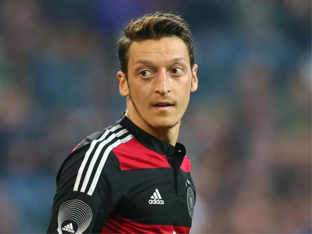 Alman Efsaneden Mesut Özil\'e Eleştiri!