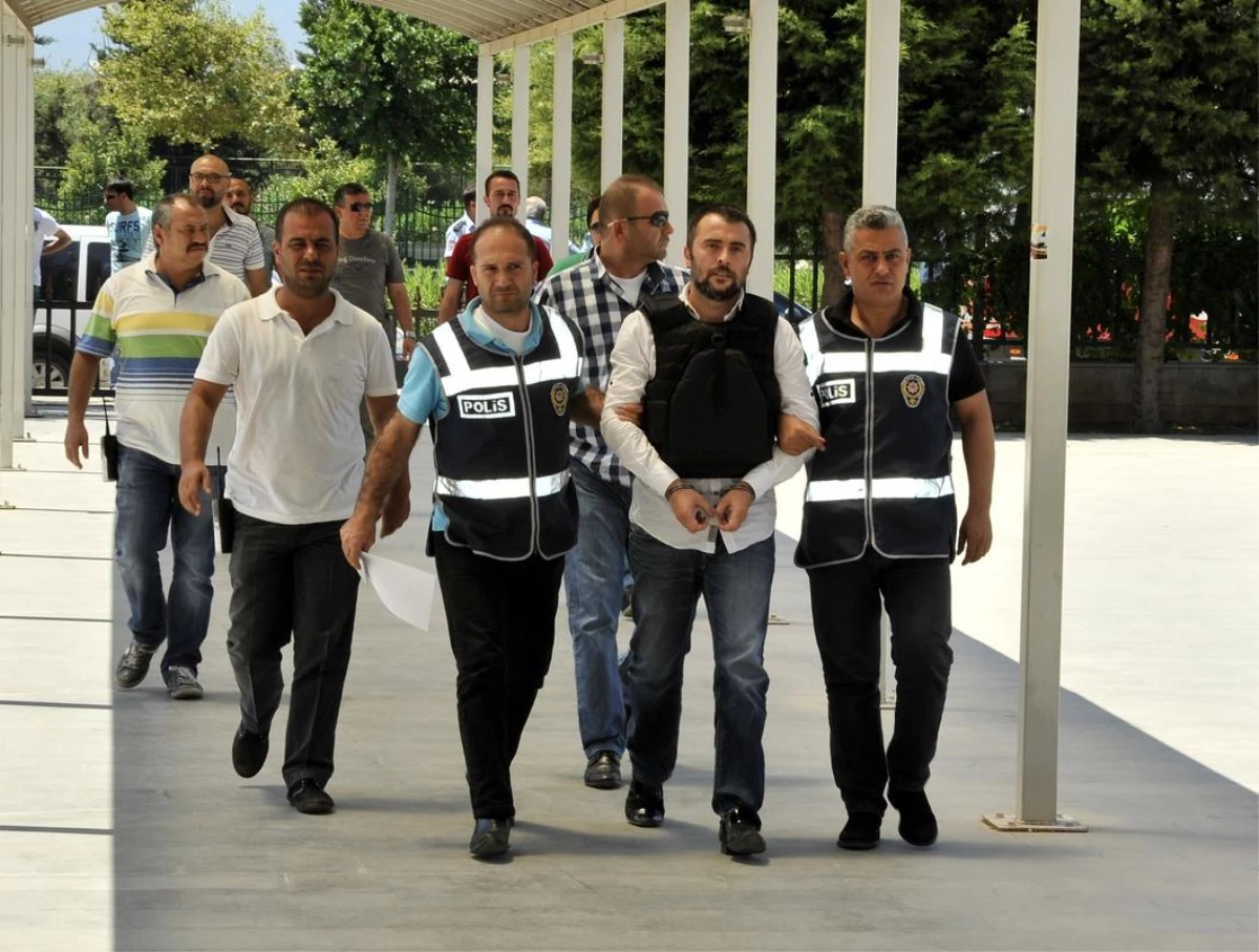 Antalya\'daki Bar Cinayeti Zanlısı Yakalandı