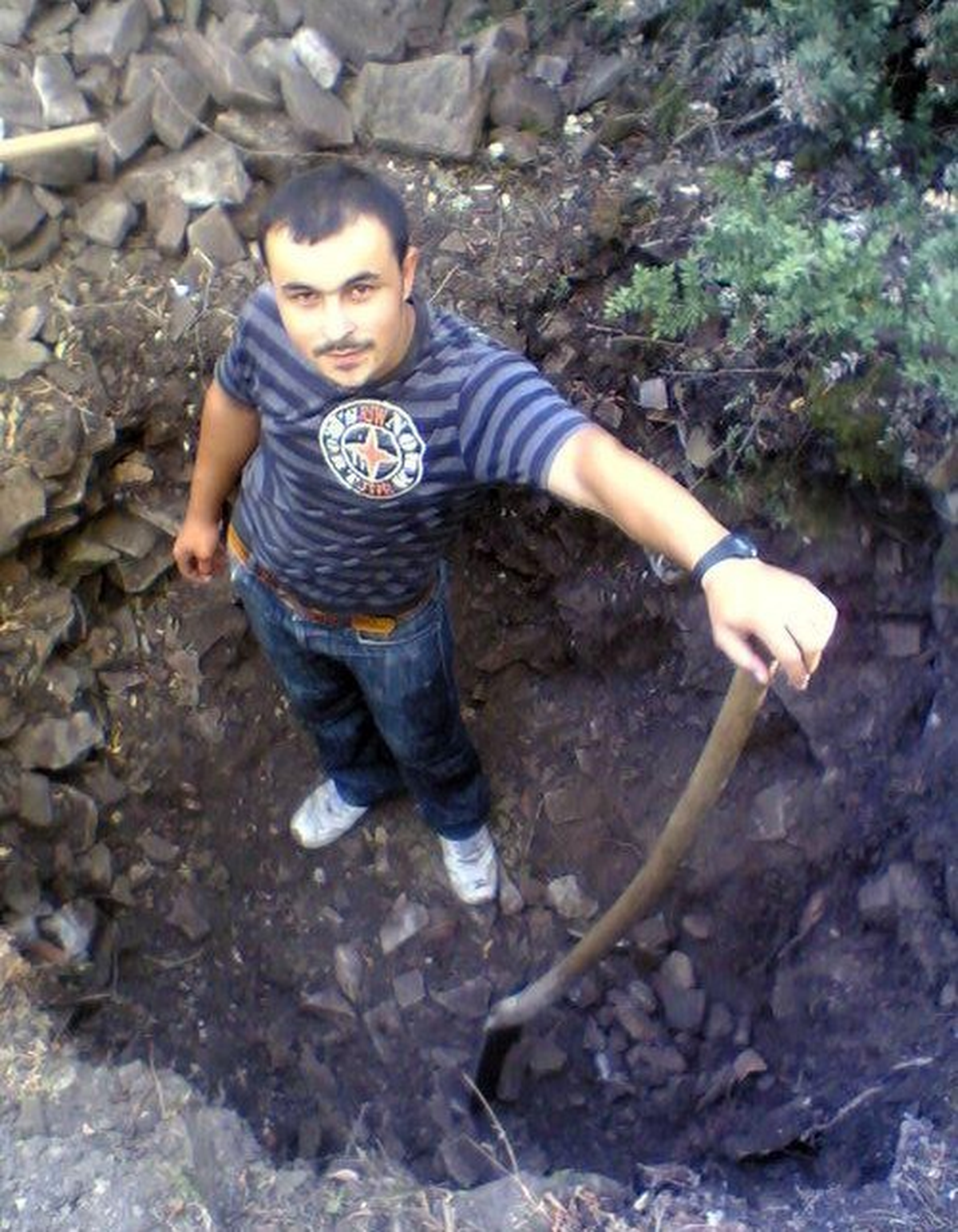 Babasının Ölümüne Dayanamayan Genç İntihar Etti