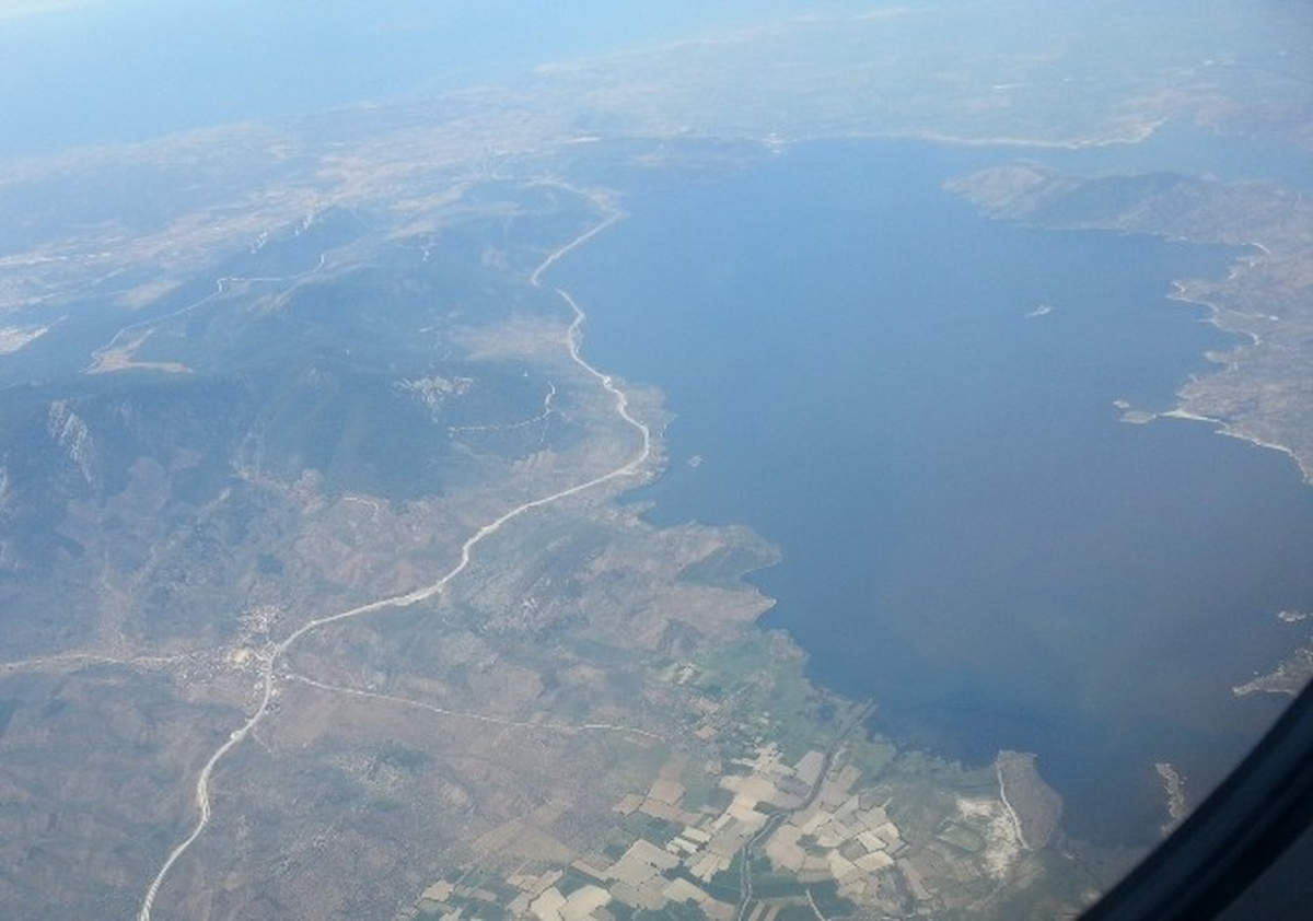 Bafa Gölü\'nün Kirliliği Hava Fotoğraflarına da Yansıdı
