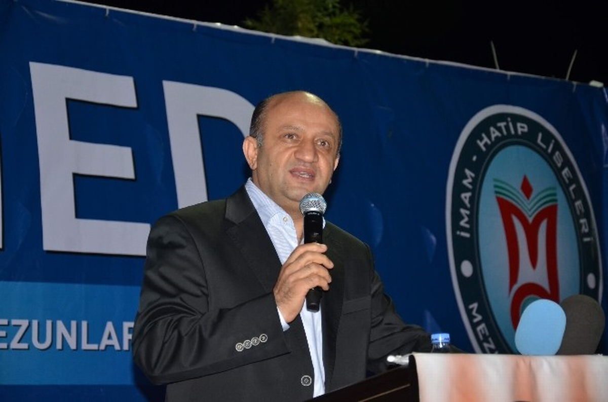 Bakan Fikri Işık: "Türkiye Cumhuriyeti\'nin 12. Cumhurbaşkanı Bir İmam Hatipli Olacak"