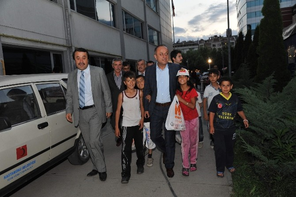 Başkan Babaş, Şehr-İ Ramazan Sofrasında Orucunu Açtı