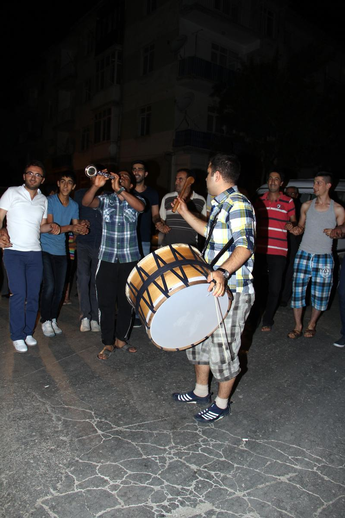 Elazığ\'da Halaylar Eşliğinde Sahur