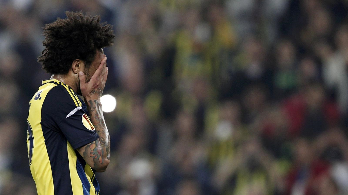 Fenerbahçe\'de Yabancı Problemi Devam Ediyor