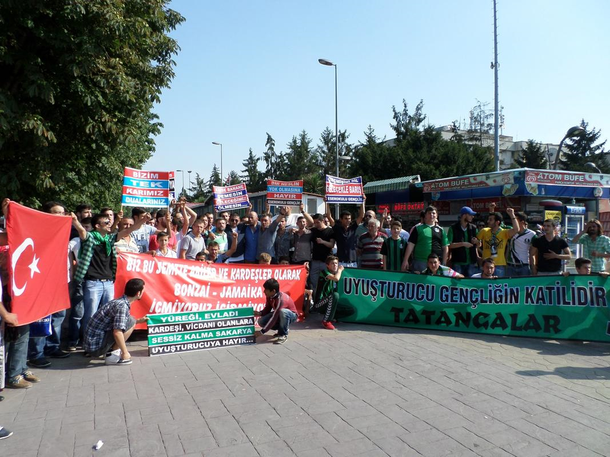 Gençlerden "Uyuşturucuya Hayır" Eylemi