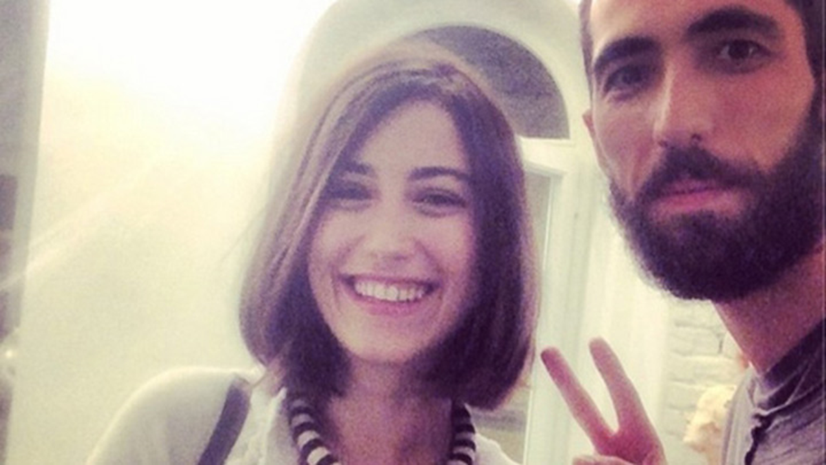 Hazal Kaya'nın Yeni İmajı Dikkat Çekti