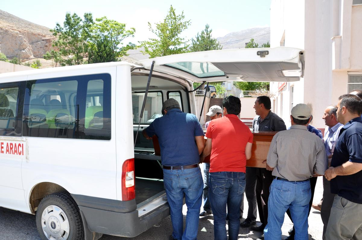 Yaşlı Adam Bahçesinde Ölü Bulundu