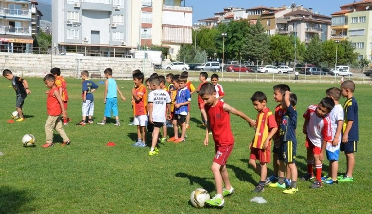 Yaz Spor Kurslarına Büyük İlgi