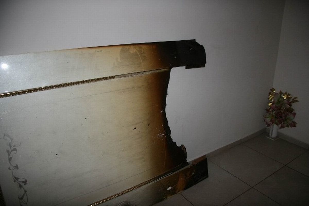 3 Yaşındaki Çocuk Evi Yakıyordu