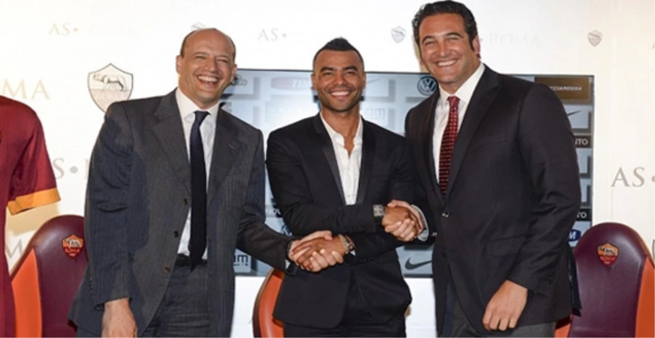 Ashley Cole Resmen Roma\'da