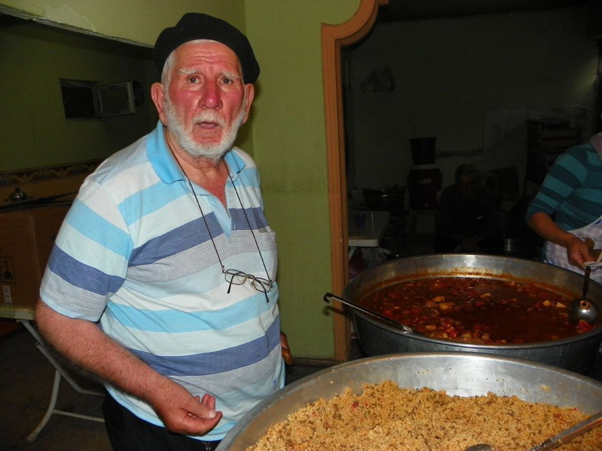Kırıkkale\'de \'Cennet Dede\' Yoksulları Unutmadı