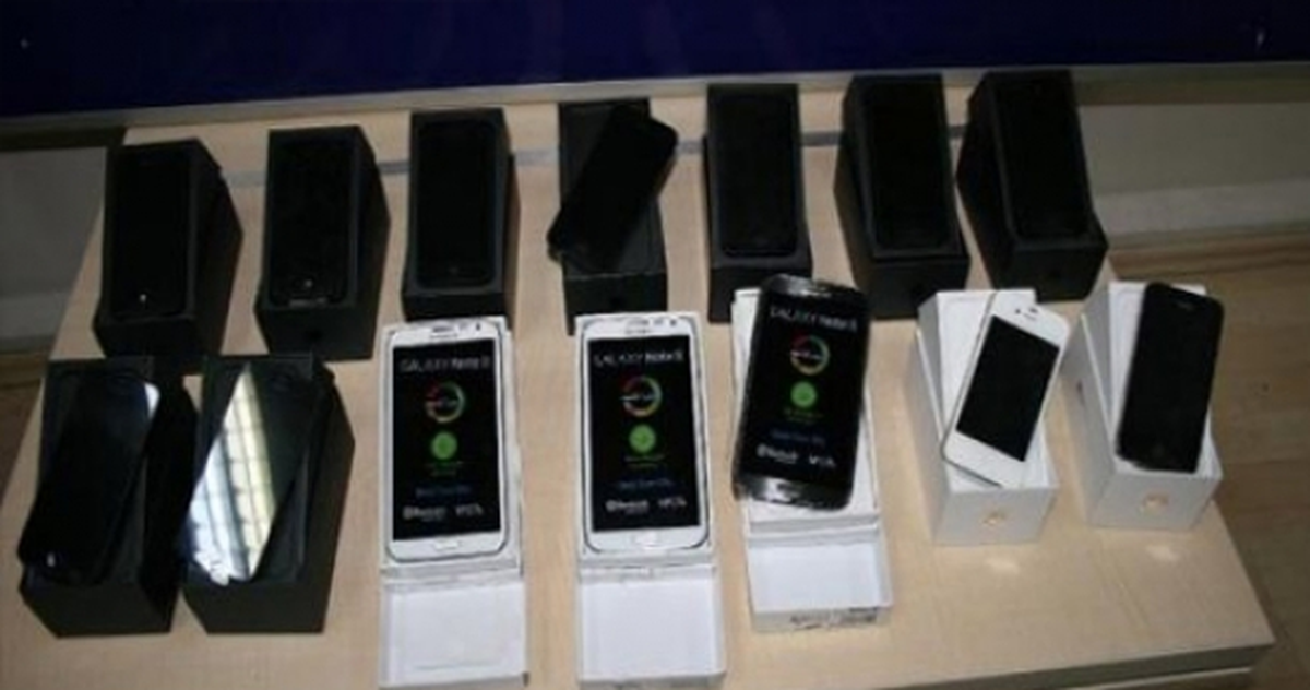 Kars\'ta Kaçak Cep Telefonu Operasyonu