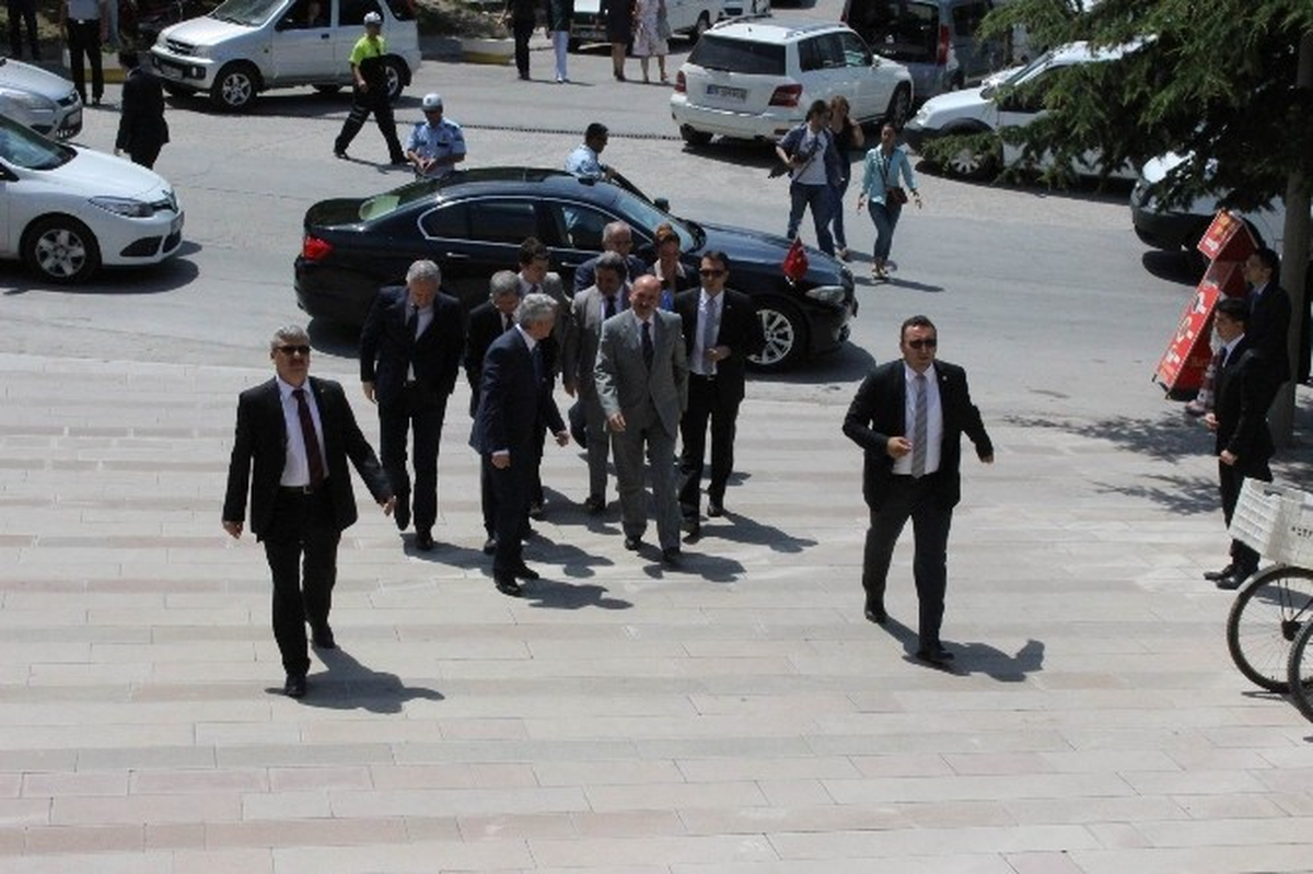 Bakan Müezzinoğlu Eskişehir\'de