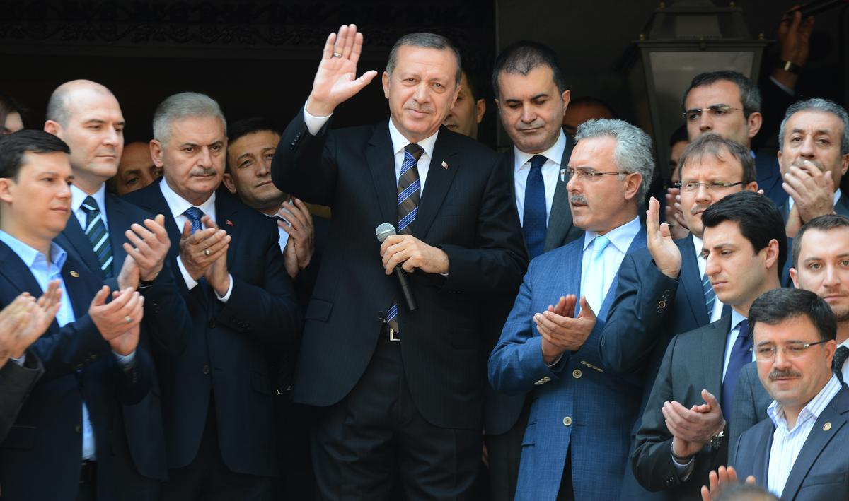 Erdoğan: Siyasetin Dışından Bir Cumhurbaşkanı Olamaz