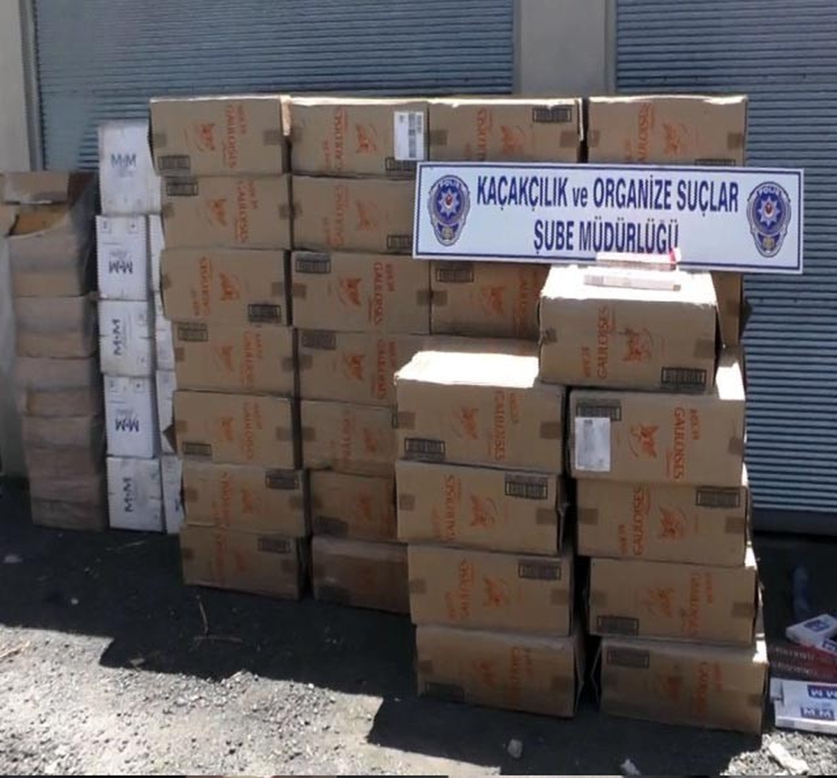 Batman\'da 53 Bin Paket Kaçak Sigara Ele Geçirildi