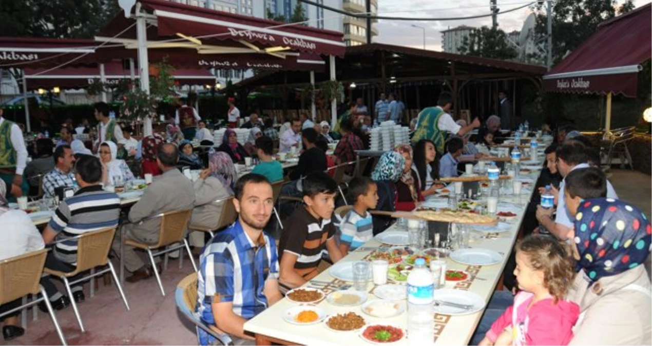 Niğde Belediye Başkanı Akdoğan Şehit Aileleriyle Bir Araya Geldi