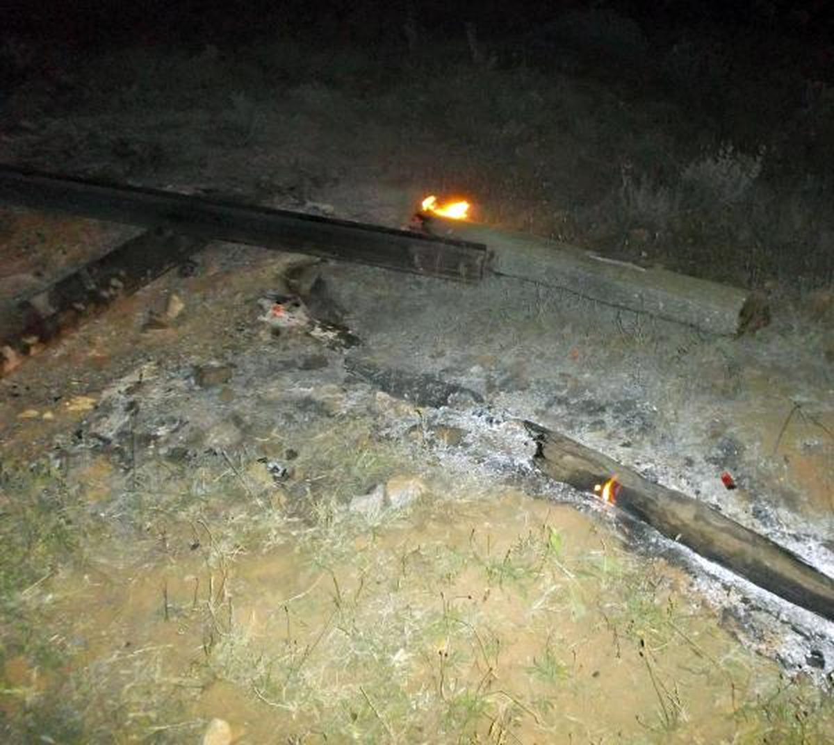 Bitlis\'te Tren Rayı Hırsızlığına Suçüstü