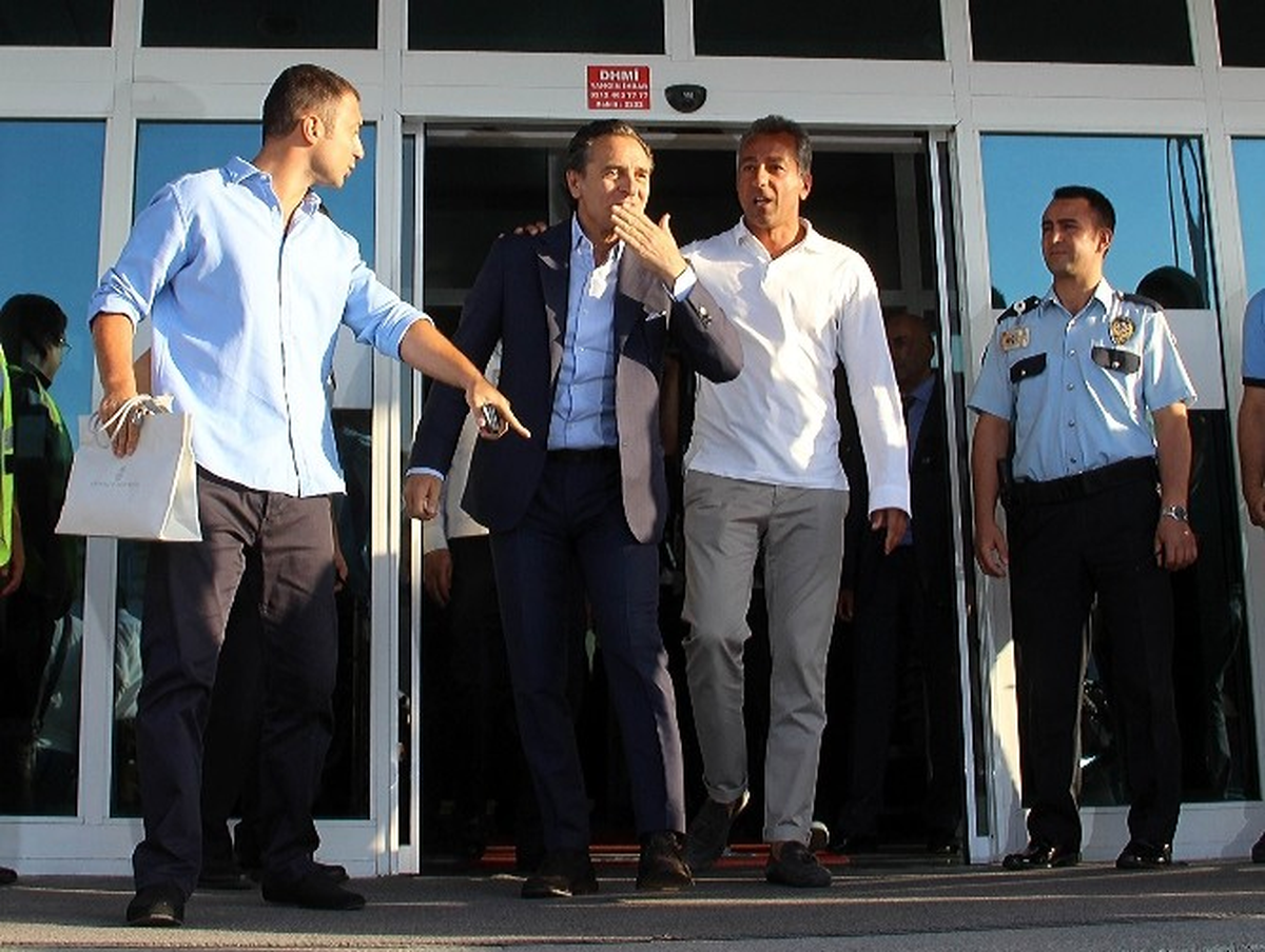 Cesare Prandelli İstanbul\'da