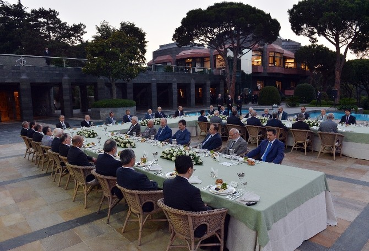 Cumhurbaşkanı Gül, Diyanet Mensuplarına İftar Verdi