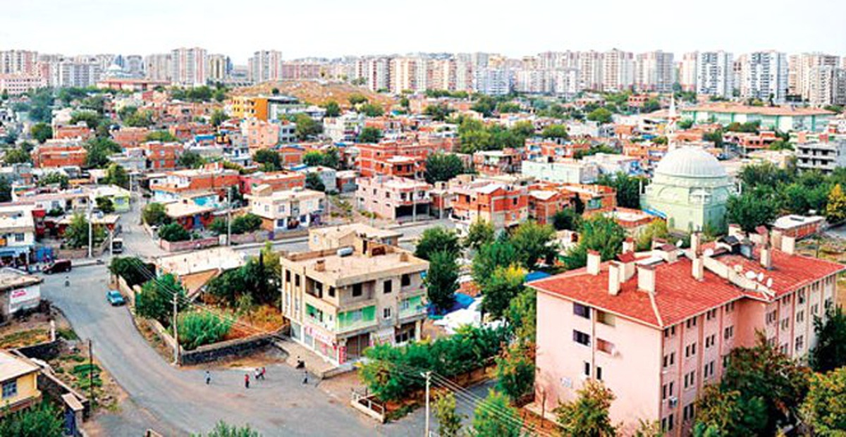 Diyarbakır\'da 40 Okulun Elektriği Borçtan Dolayı Kesildi