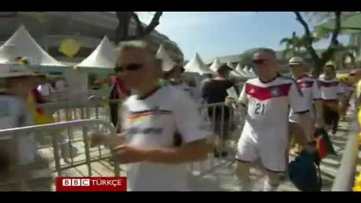 Dünya Kupası\'nın Bilet Çetesi Yakalandı