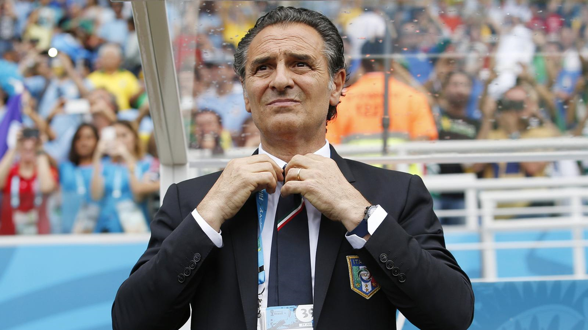 Galatasaray, Prandelli ile Sözleşme İmzaladı