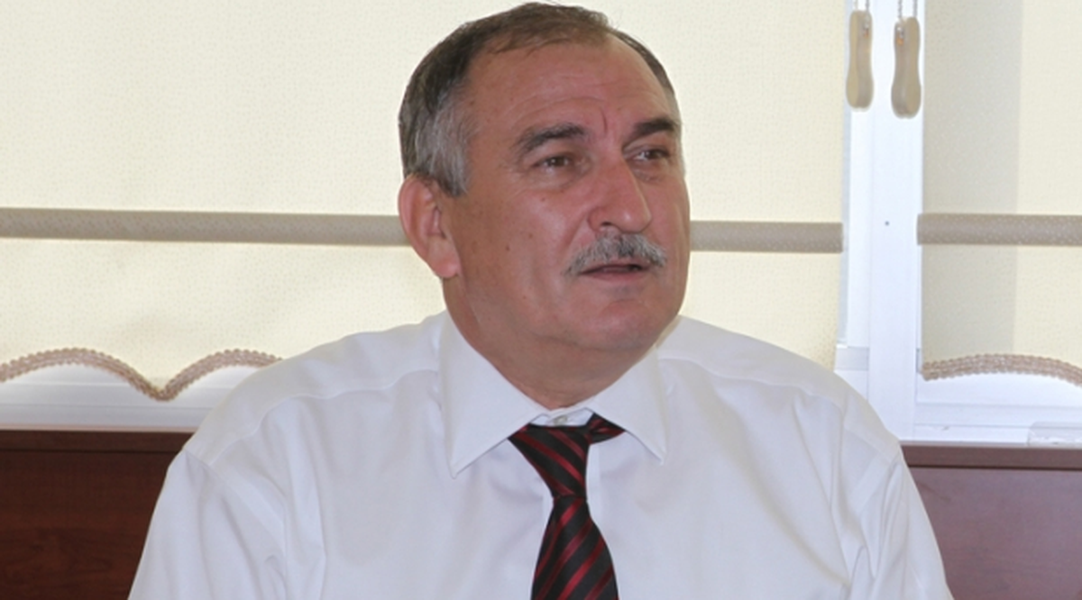 Gölcük Tabiat Parkı Gölü\'nde Temizlik Çalışması