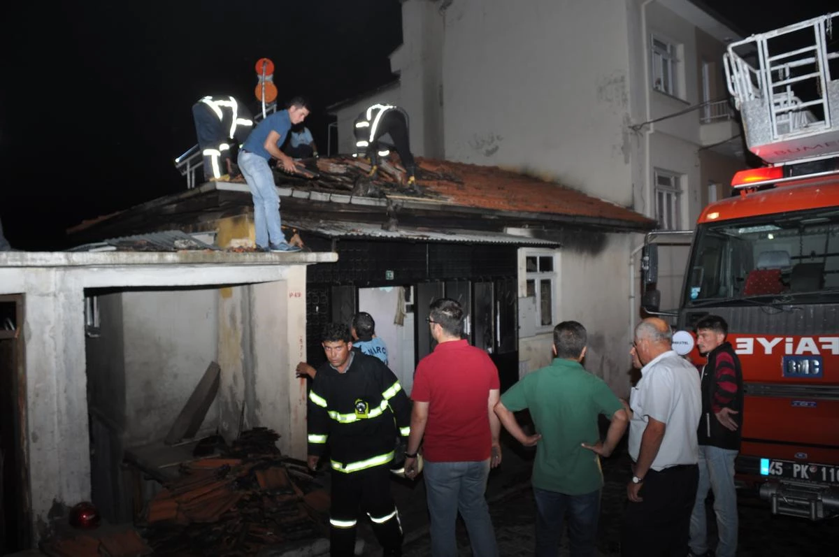 Habere Gitti, 9 Yaşındaki Çocuğu Yangından Çıkarttı