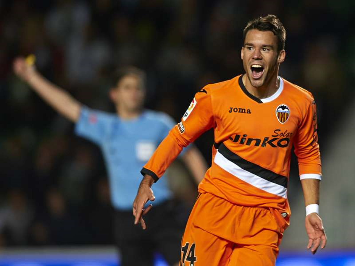 Juan Bernat Resmen Bayern Münih\'te