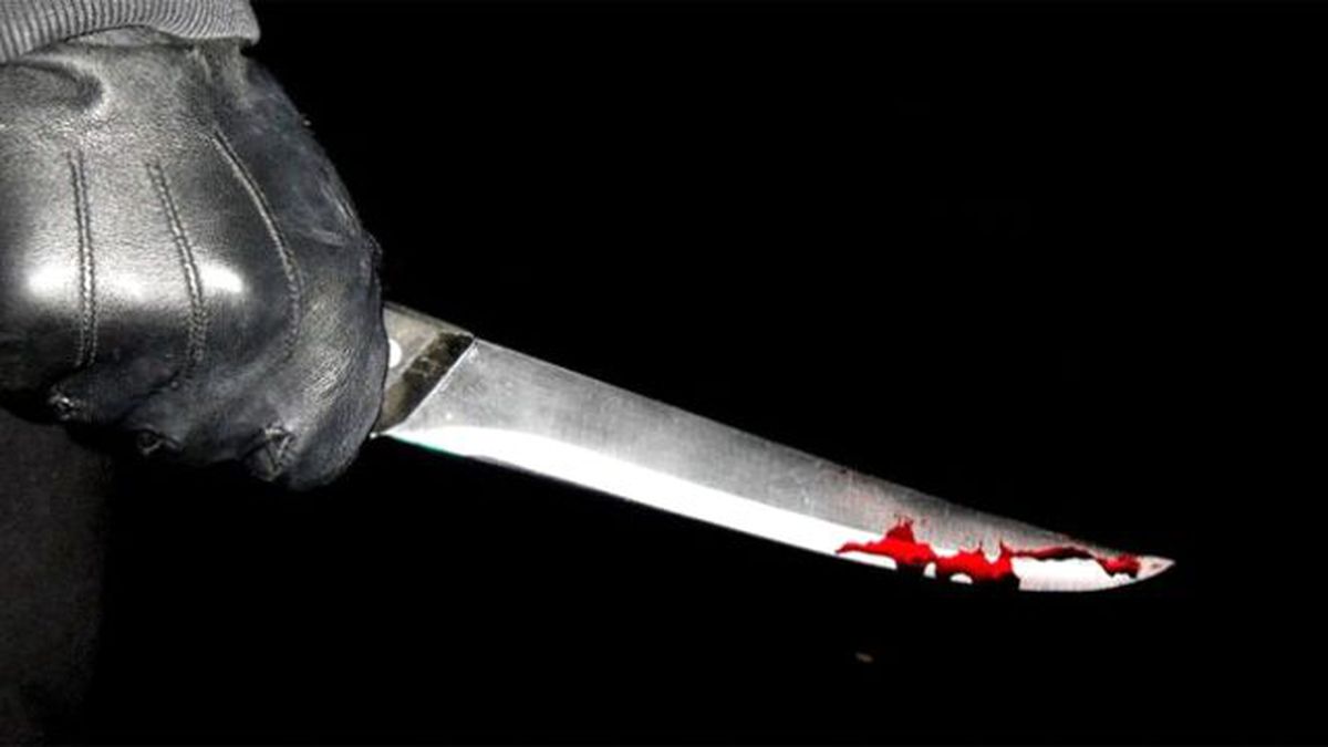 Kız Arkadaşını Defalarca Bıçakladı