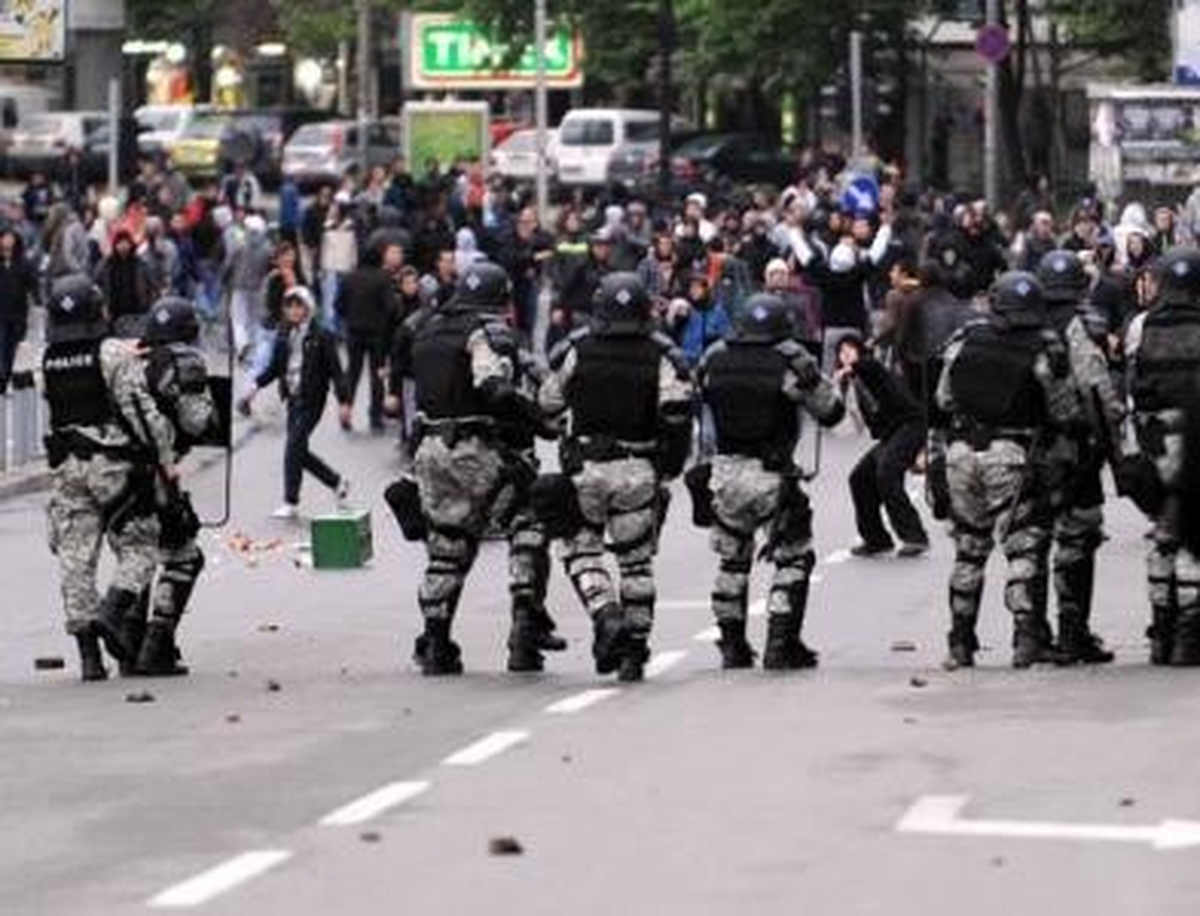 Makedonya Protestolarla Sarsılıyor