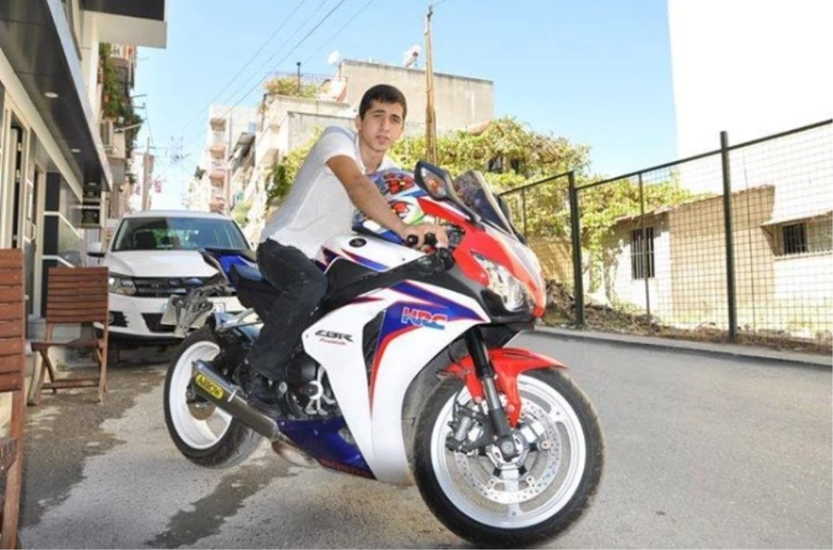 Motosikletli Genç Kazada Hayatını Kaybetti