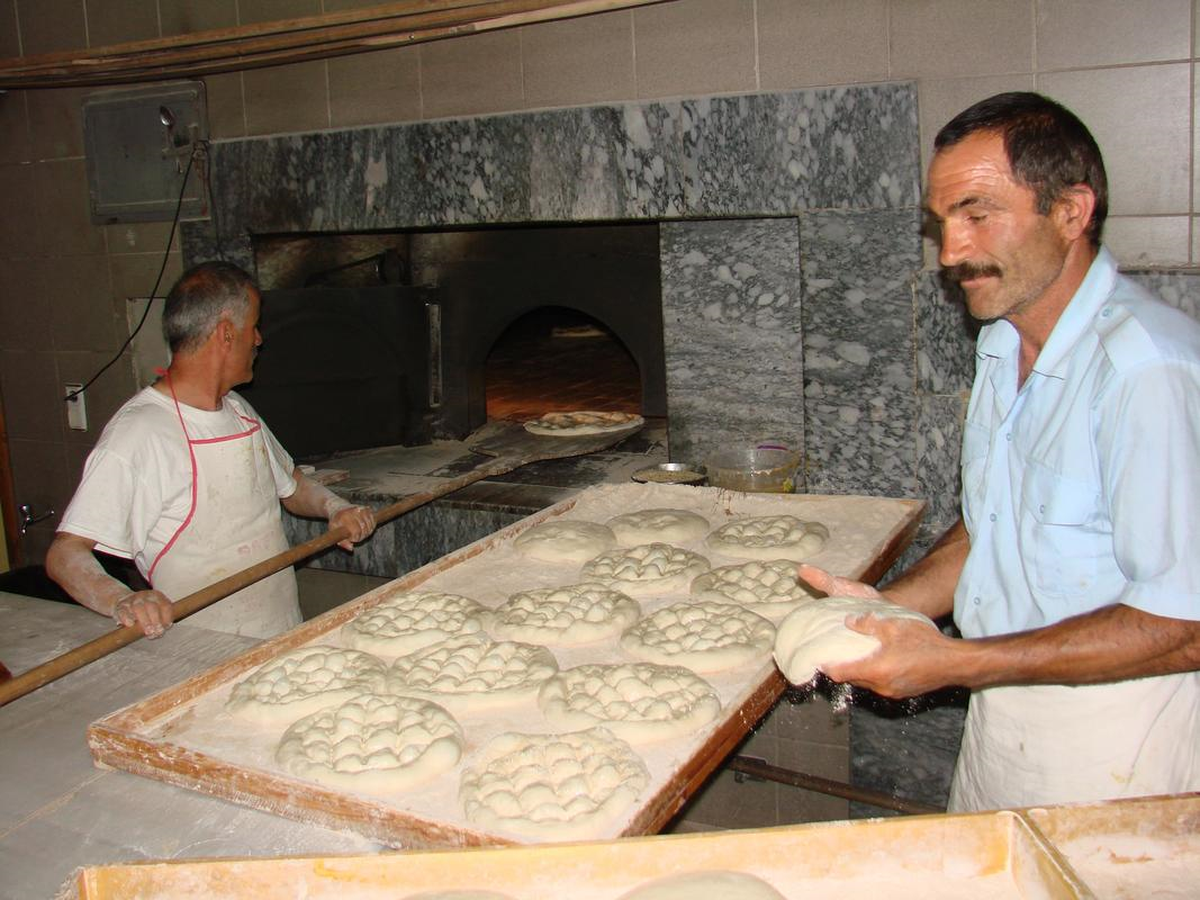 Ramazanda Fırıncıların Pide Mesaisi