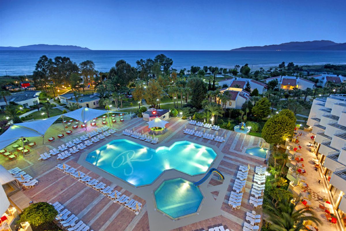 Yenilenen Richmond Ephesus Resort\'da Rüya Gibi Bir Yaz