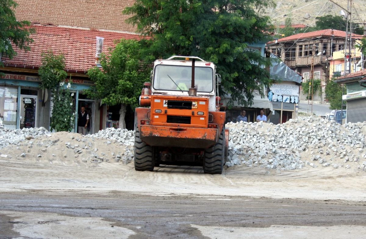 Sivrihisar\'daki Kaldırım Taşları Söküldü