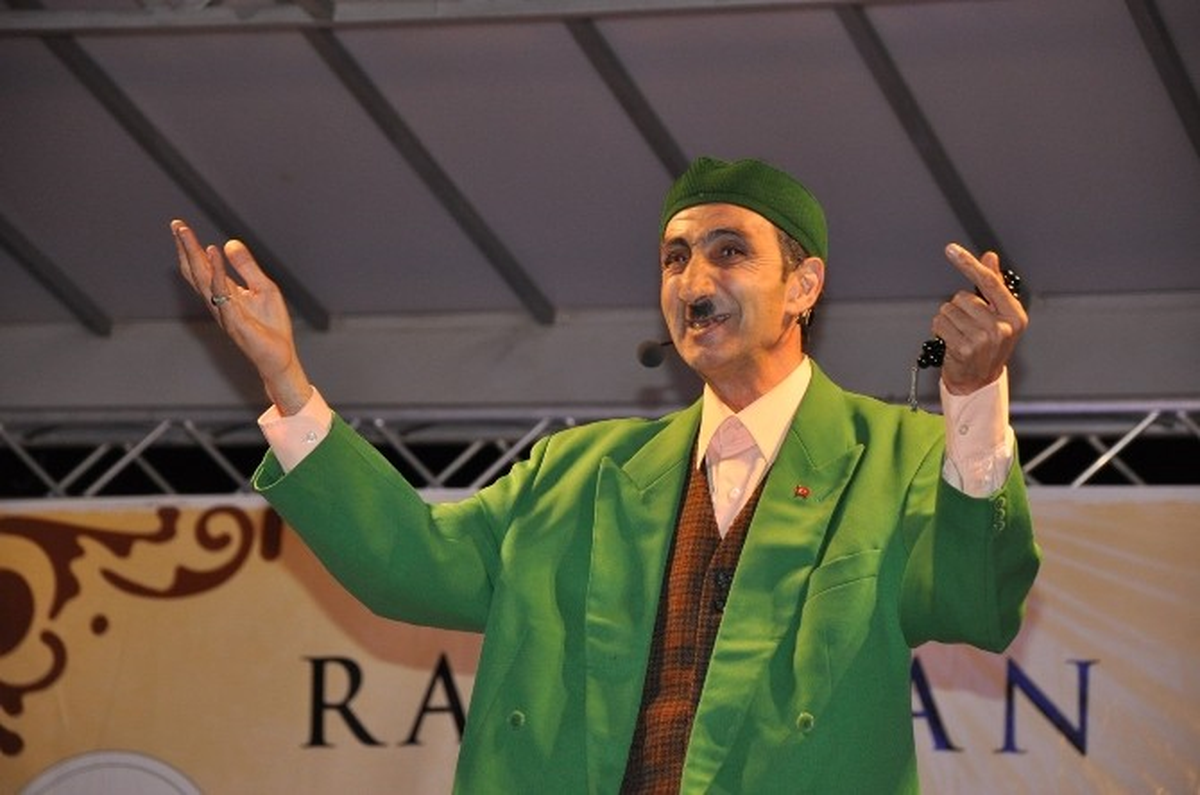 Teyo Emmi\' Kırdı Geçirdi