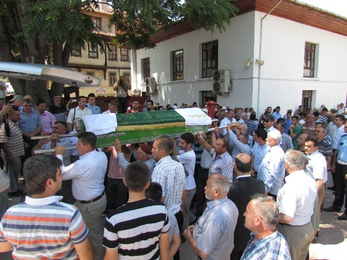 Sinop\'ta Yarım Asırlık Gazeteci Ali Sezer Vefat Etti