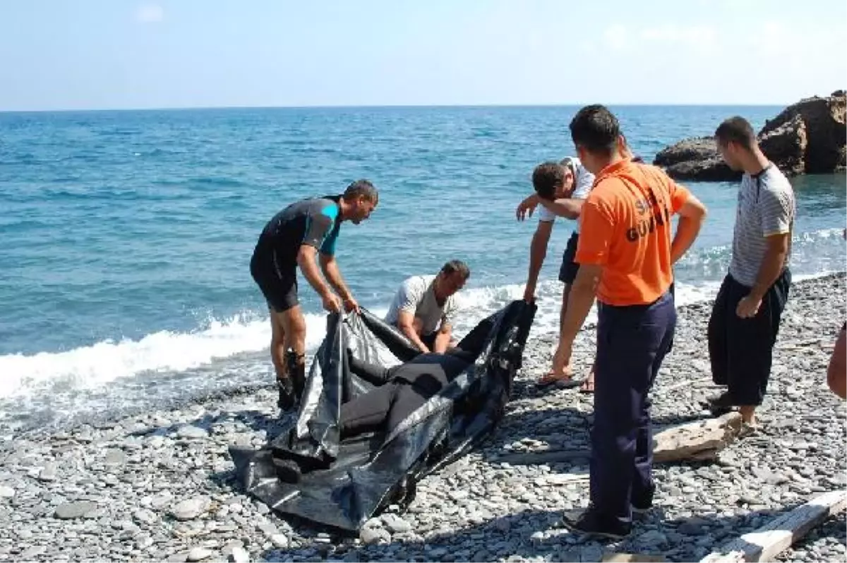 Zıpkınla Balık Avlamak İçin Daldığı Denizden Cesedi Çıktı