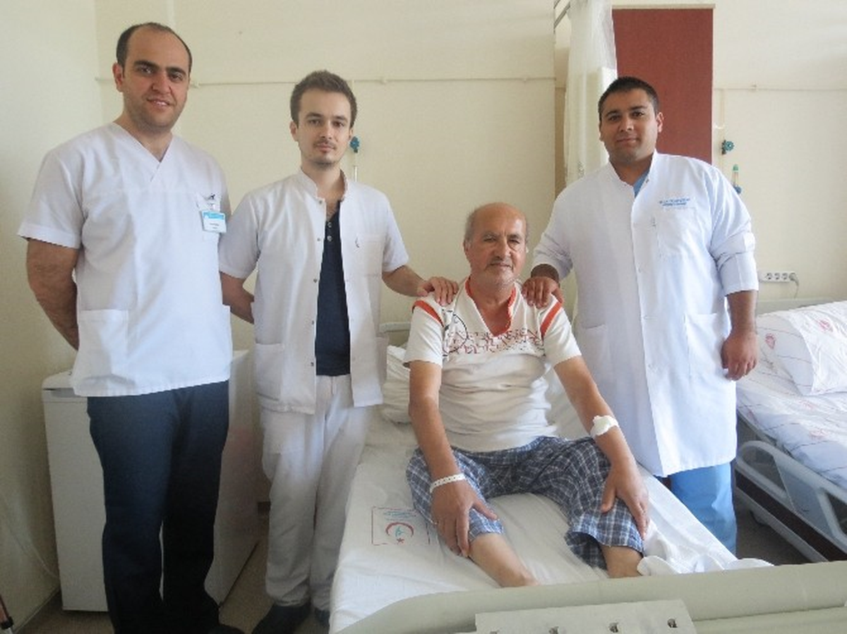 4 Santimlik Tümöre Neştersiz Ameliyat