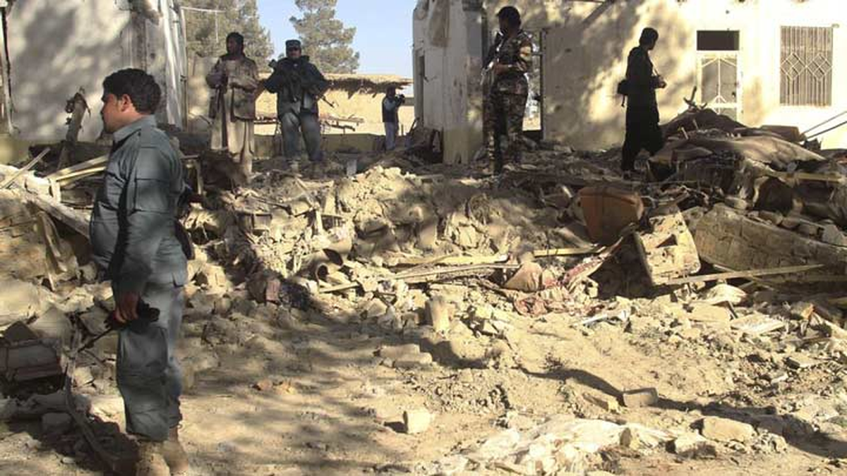 Afganistan\'da İntihar Saldırısı: 13 Ölü