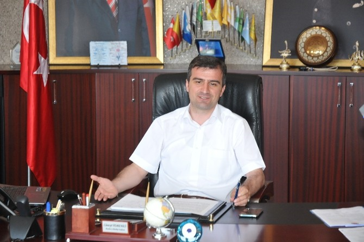 Akçakoca\'ya Çevre Bakanlığından Vidanjör ve Çöp Aracı