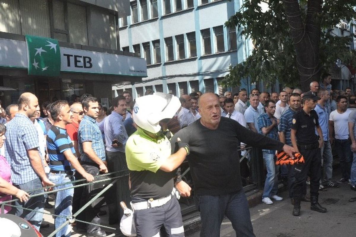 Alkollü Sürücü Caddeyi Birbirine Kattı