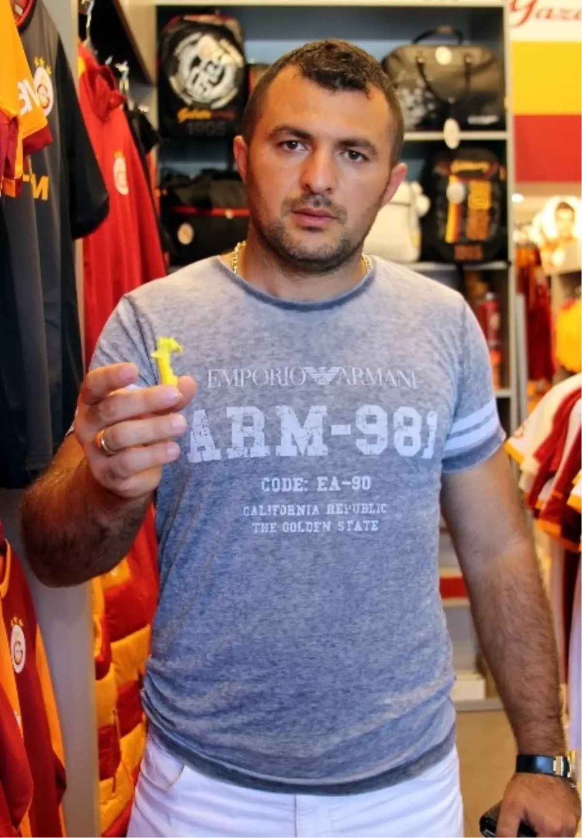 Antalyaspor Taraftarlarının Gs Store Saldırısı