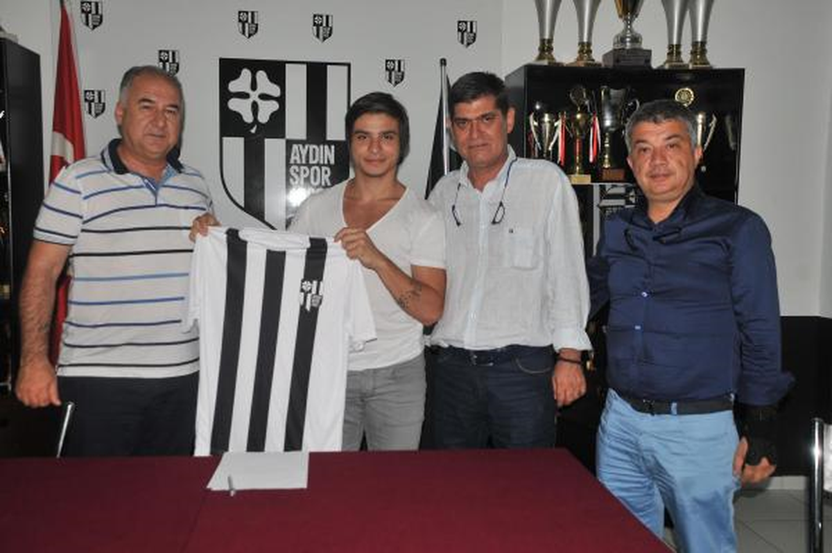 Aydınspor 1923, Burak Tasdemır\'ı Renklerıne Bagladı