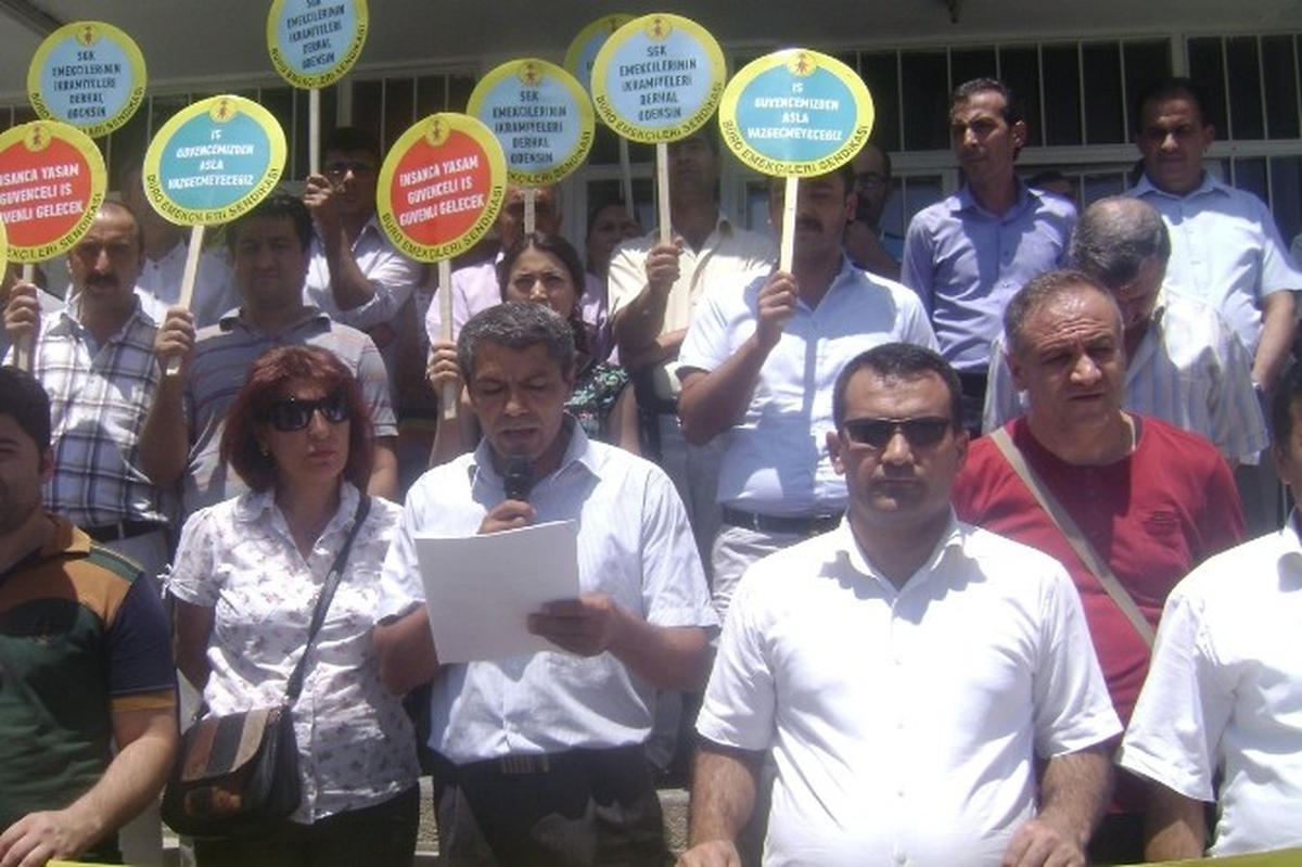 Bes Üyeleri İş Bırakacak