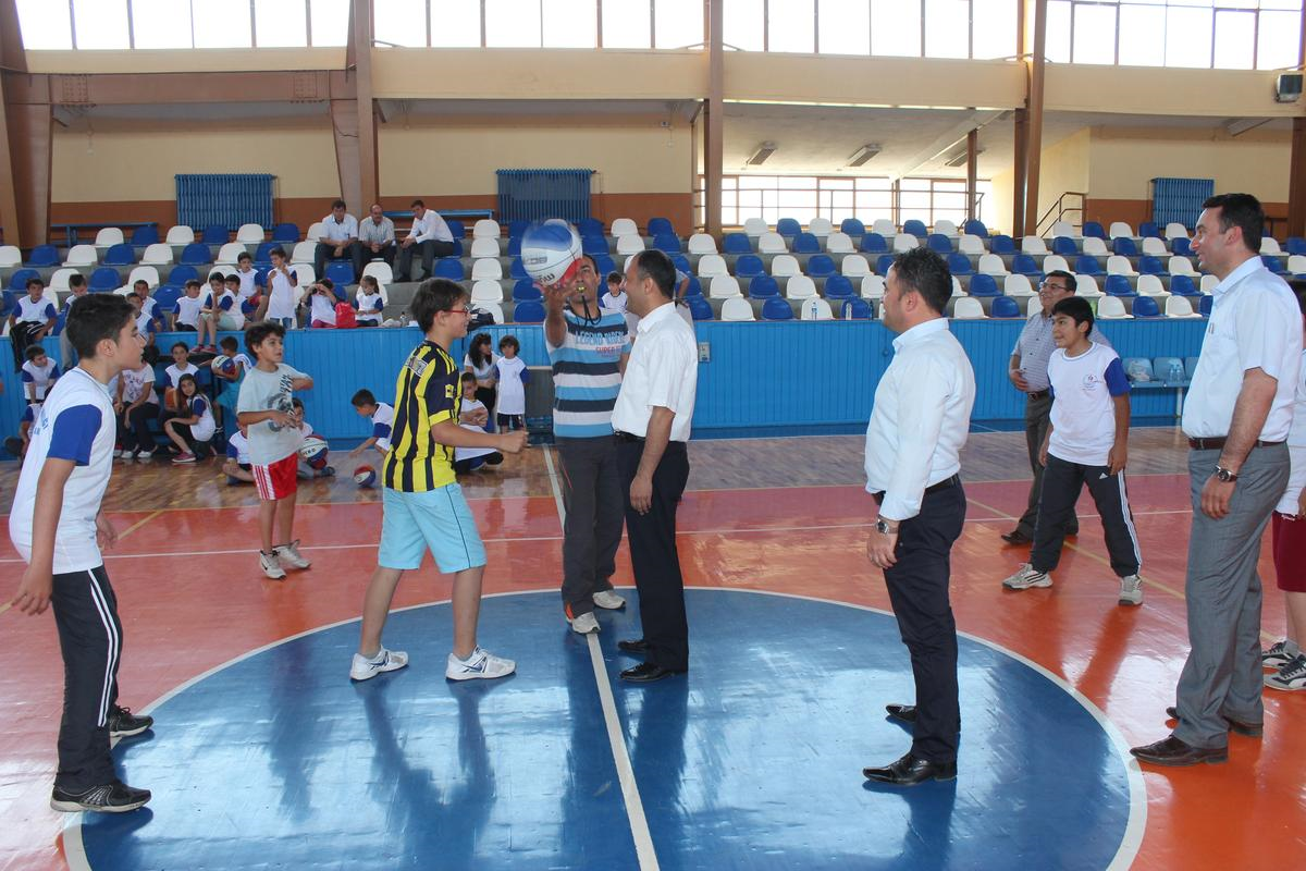 Beyşehir\'de Basketbol Yaz Spor Okulu Başladı