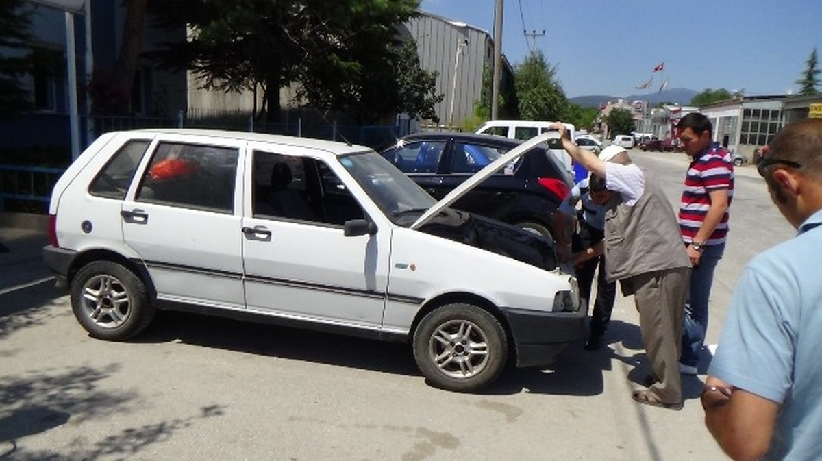 Çalıntı Otomobil Bulunarak Sahibine Teslim Edildi